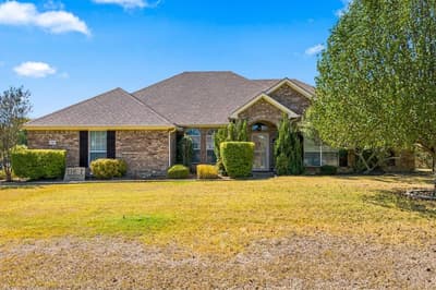 116 Springfield Circle, Red Oak TX 75165