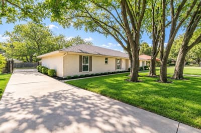 4441 Cartagena Drive, Fort Worth TX 76133 - Photo 3