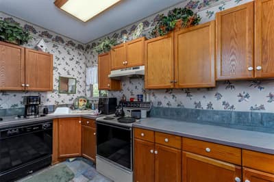2702 Stratford Court, Euless TX 76039 - Photo 4