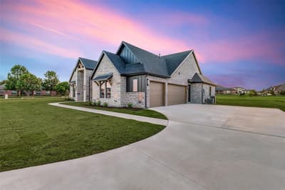 6715 Lakeview Drive, McKinney TX 75071 - Photo 3
