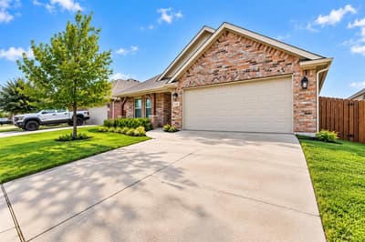 2120 Swenson Ranch Trail, Fort Worth TX 76134 - Photo 2