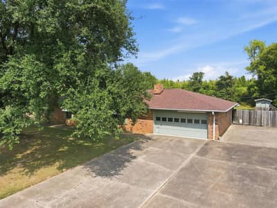 221 County Road 3220, Mount Pleasant TX 75455