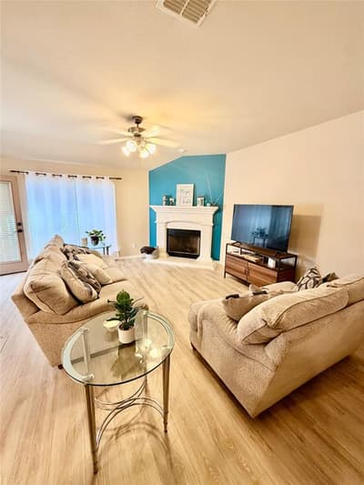 7028 Seton Hall Drive, Fort Worth TX 76120 - Photo 2