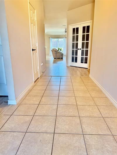 7028 Seton Hall Drive, Fort Worth TX 76120 - Photo 4