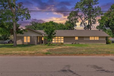 703 Texas Street, Sulphur Springs TX 75482 - Photo 3