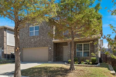 3413 Seaside Drive, Denton TX 76208 - Photo 2