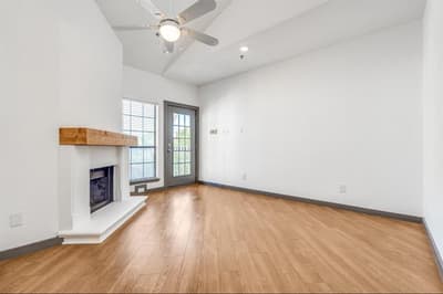 4800 W Lovers Lane # 315, Dallas TX 75209
