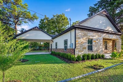 617 E Chambers Street, Cleburne TX 76031 - Photo 2