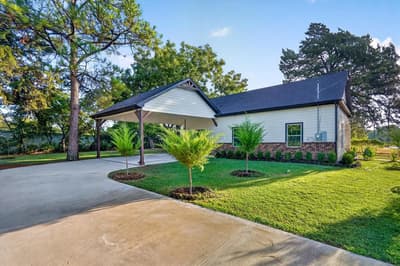 617 E Chambers Street, Cleburne TX 76031 - Photo 3