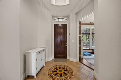 2101 S Hill Drive, Irving TX 75038 - Photo 2