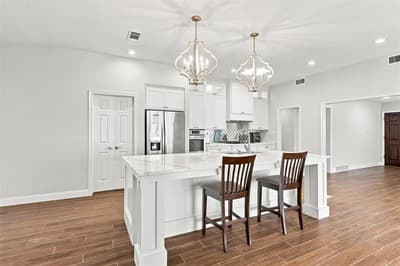 611 Westview Avenue, Fort Worth TX 76107 - Photo 2