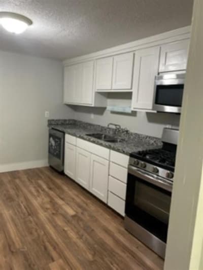 611 E 10th Street, Bonham TX 75418 - Photo 4