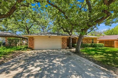 2724 Meadow Green, Bedford TX 76021 - Photo 3
