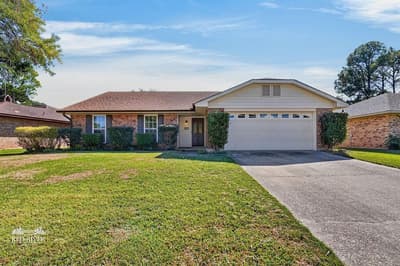 8611 Jackson Square Place, Shreveport LA 71115