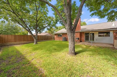 6622 Hunters Ridge Drive, Dallas TX 75248 - Photo 3