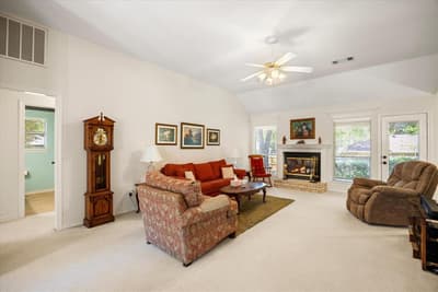 9008 Magnolia Vale Drive, Granbury TX 76049 - Photo 5