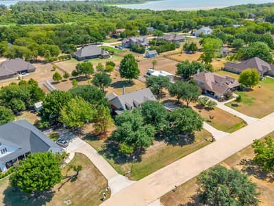8101 Rodeo Drive, Denton TX 76208 - Photo 4