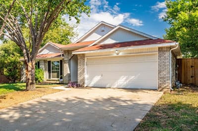 7016 Fall Creek Court, Watauga TX 76148 - Photo 3