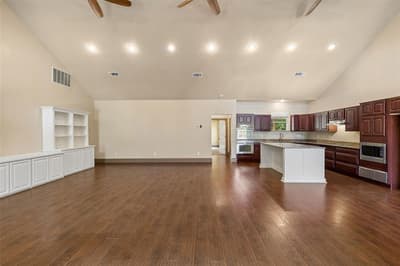 1925 Wildwood Drive, Grand Prairie TX 75050 - Photo 5
