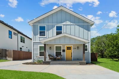 2728 Livingston Avenue, Fort Worth TX 76110
