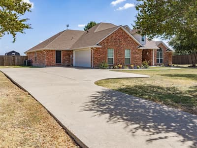 5020 April Lane, Waxahachie TX 75165 - Photo 3