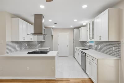 947 E Oakdale Road, Irving TX 75060 - Photo 3