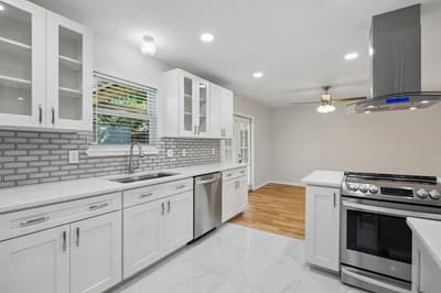 947 E Oakdale Road, Irving TX 75060 - Photo 5
