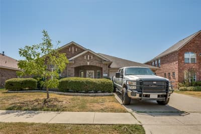 4844 Grinstein Drive, Fort Worth TX 76244 - Photo 2