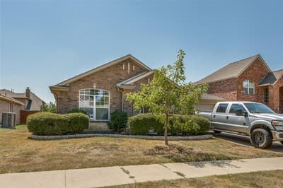 4844 Grinstein Drive, Fort Worth TX 76244 - Photo 3