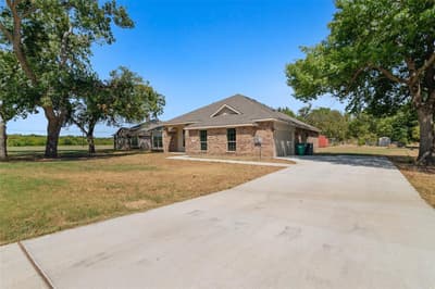 1203 Anthony, Gainesville TX 76240 - Photo 3