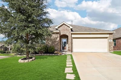 2401 Lemco Drive, Forney TX 75126