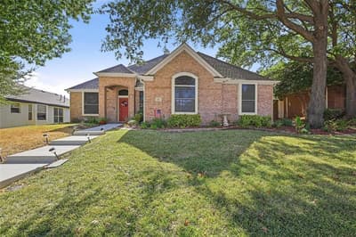 841 N Old Orchard Lane, Lewisville TX 75077