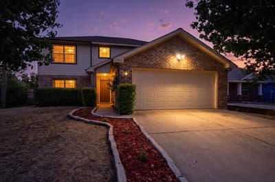 204 Centennial Place, Crowley TX 76036 - Photo 2