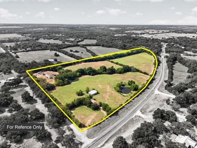 913 County Road 4232, Bonham TX 75418 - Photo 2
