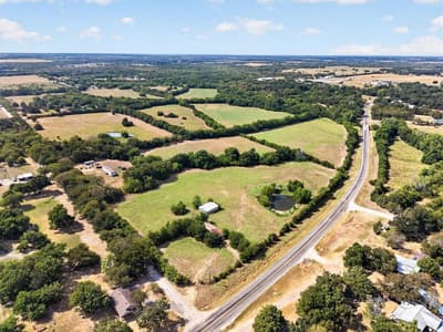 913 County Road 4232, Bonham TX 75418