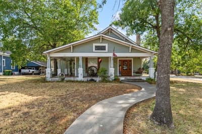 707 N Magnolia Avenue, Hubbard TX 76648