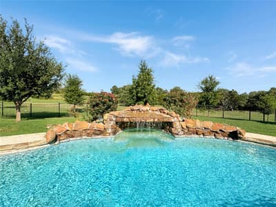 6509 Ladybank Court W, Cleburne TX 76033