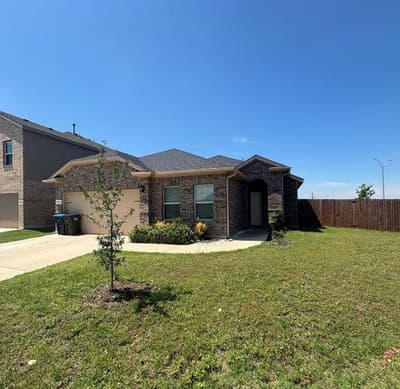 2440 Edisto Beach Drive, Fort Worth TX 76108