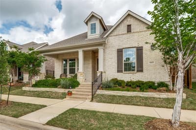 4810 Emerald Grove, Arlington TX 76005 - Photo 3