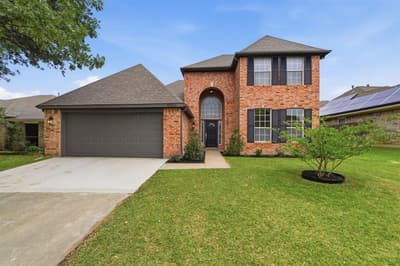 5953 Hillview Drive, Watauga TX 76148