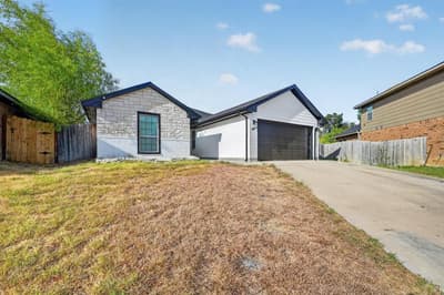 2365 Old Leonard Street, Fort Worth TX 76119 - Photo 3