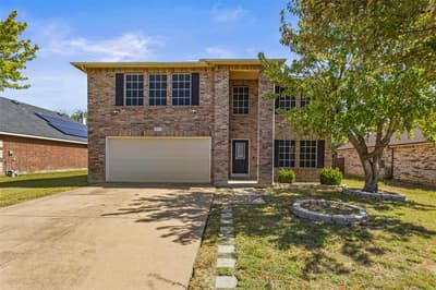 8005 York Beach Place, Arlington TX 76002