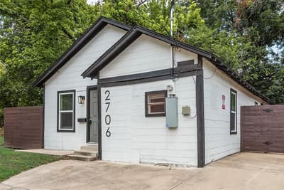 2706 Hector Street, Dallas TX 75210 - Photo 2