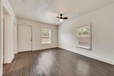 2706 Hector Street, Dallas TX 75210 - Photo 3