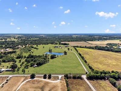 7490 County Road 423, Grandview TX 76050