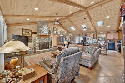 1623 Three Skillet Road, Springtown TX 76082 - Photo 5