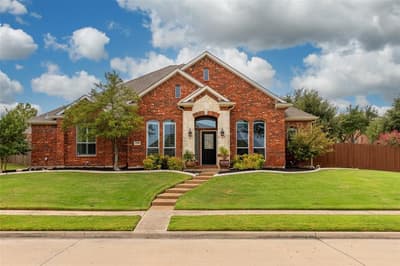 1206 Lakebreeze Drive, Garland TX 75043 - Photo 2