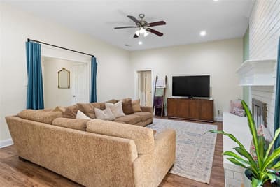 5816 Gatewood Drive, Arlington TX 76016 - Photo 4