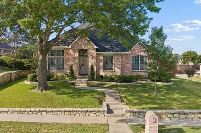 5213 Saint Charles Drive, Rowlett TX 75088