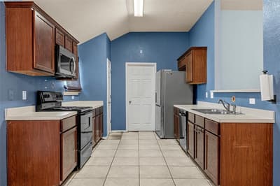 240 B B Burt, Waco TX 76708 - Photo 5